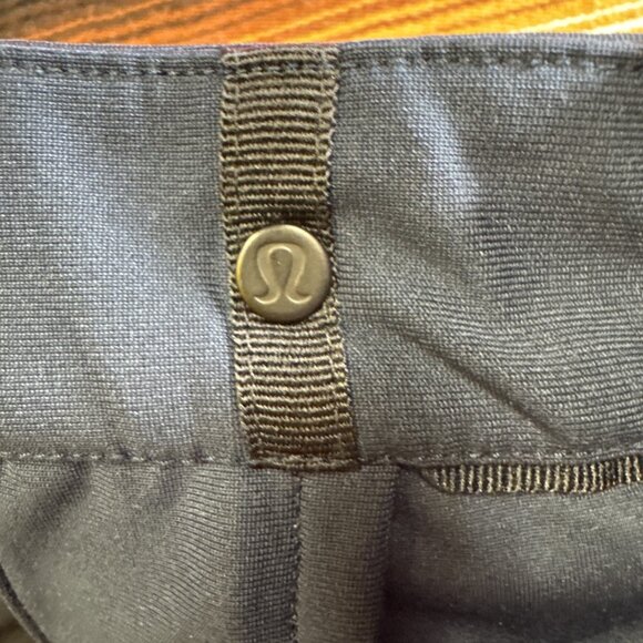 Lululemon Mens 34x35 Commission Pant Classic Fit Warpstreme Navy Blue Golf Perf - Picture 8 of 9